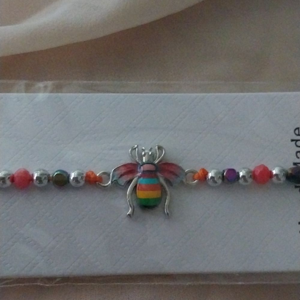 Handmade bee bracelets - Picture 8 of 11